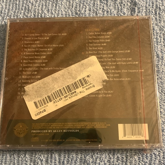 Garth Brooks The Ultimate Hits 2 Disc CD Package - Picture 4 of 6